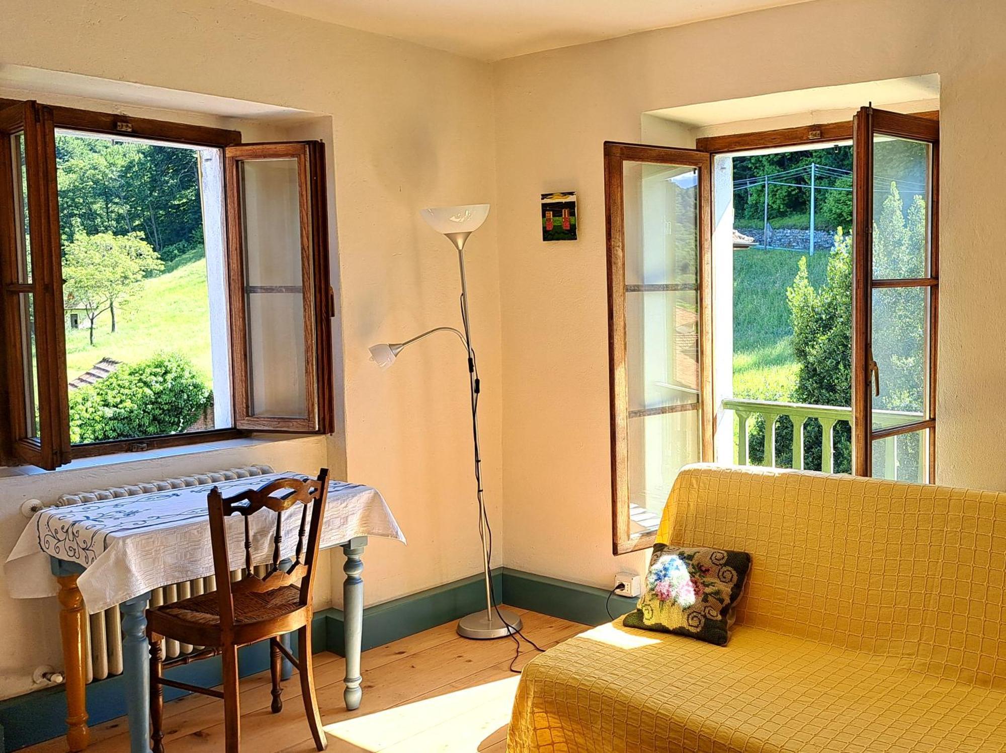 Appartamento Storico Con Giardino Soleggiato - B&B Via Rinaldi Arto Centonara Exteriér fotografie